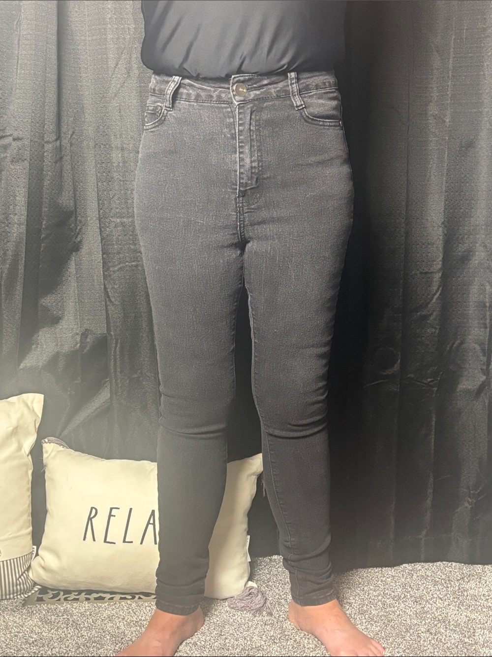 High-Rise Black Skinny Jeans for Women — Sleek Stretch Denim
